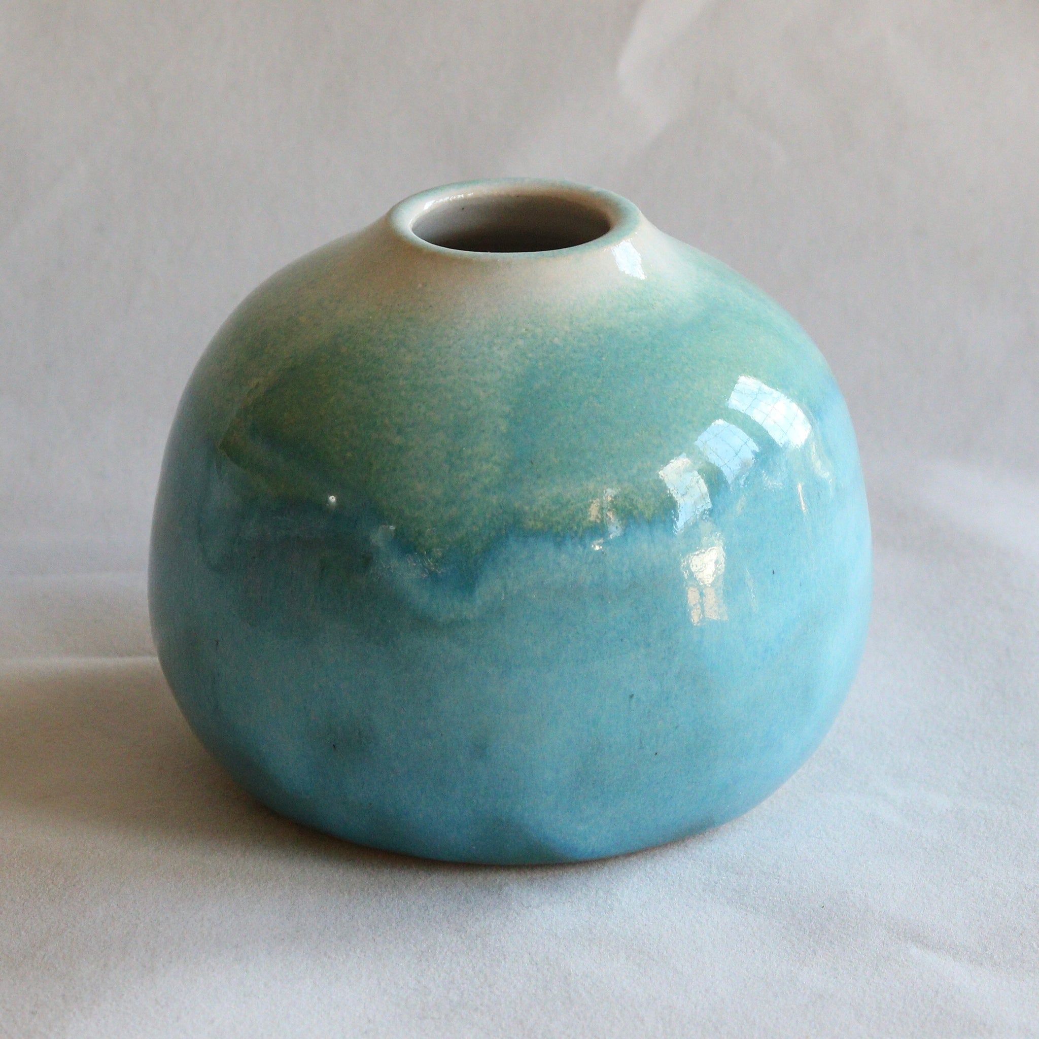 Bud Vase Round | Glacier Lake Blue